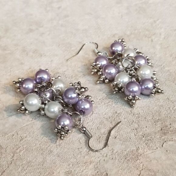 Edgy Bali Style Glass Grape Bunch Dotted Accent Purple White Silver Earrings - Picture 6 of 6